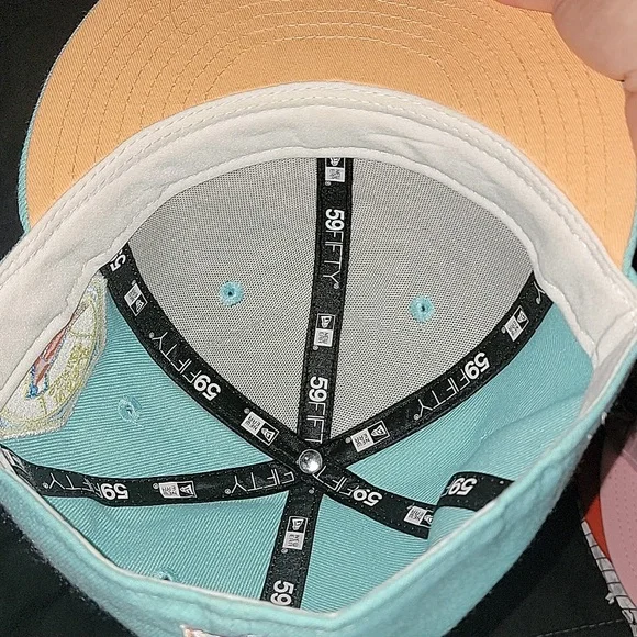 Hatclub fitted - Picture 4 of 4